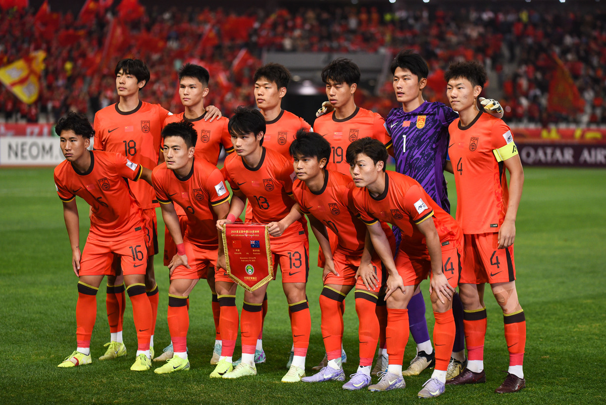 亚洲足坛实力对决，亚冠比赛登场引爆热潮的简单介绍